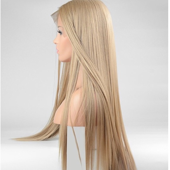 ?Jada Light Blonde 22” LACE FRONT CELEB Wig *NWT*